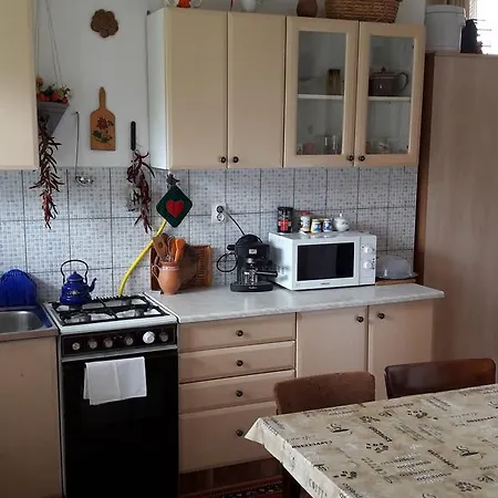 Sasfeszek * Erlau
